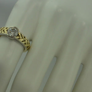 Vintage Solitär-Ring mit Zirkonia 333er 8 Karat Gelbgold / 55 17,5 mm Ø *