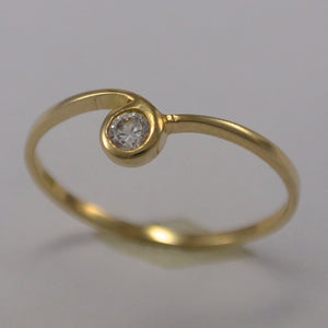 Vintage Damenring mit 0.10 ct. Zirkonia / 333er 8 Karat Gold 56 17,8 mm Ø *