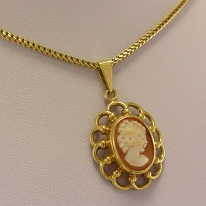 Vintage Kette mit Anhänger Gemme 333er 8 Karat Gold