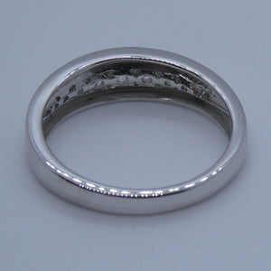 Damenring mit Zirkonia / 333er Weißgold 8 Karat / 54 17,2 mm Ø *