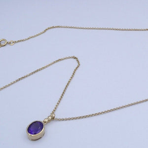 Vintage Kette mit Anhänger & Amethyst / 333er 8 K Gelbgold / 60 cm