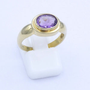 Vintage Damenring mit Amethyst / 333er 8 Karat Gelbgold - 56 17,8 mm Ø