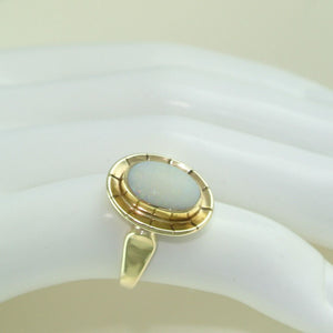 Vintage Damen-Ring mit Opal / 333er - 8 Karat Gold / Gr. 52 16,5 mm Ø