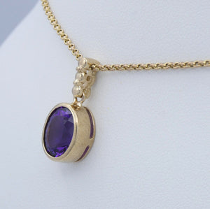 Vintage Kette mit Anhänger & Amethyst / 333er 8 K Gelbgold / 60 cm