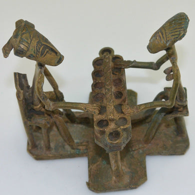 Afrikanische Kunst - Dekorative Bronzefigur / Handarbeit