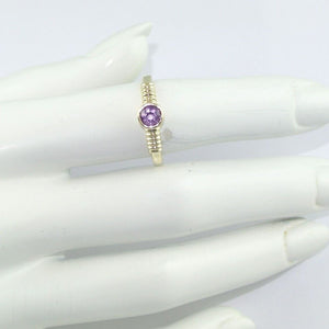 Vintage Damen-Ring mit Amethyst / 333er - 8 Karat Gelbgold - 58 18,4 mm Ø *