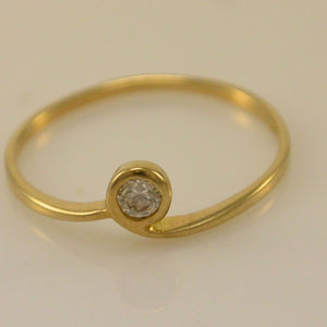 Vintage Damenring mit 0.10 ct. Zirkonia / 333er 8 Karat Gold 56 17,8 mm Ø *